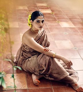 Nikhila Vimal feet photo thumbnail
