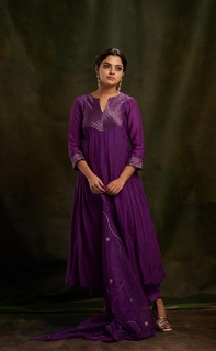 Nikhila Vimal feet photo thumbnail