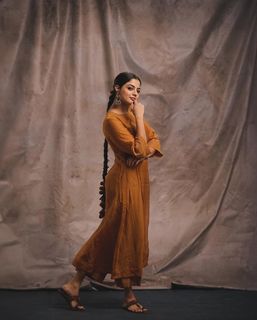 Nikhila Vimal feet photo thumbnail