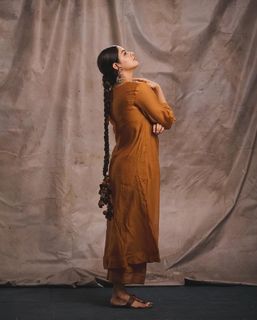 Nikhila Vimal feet photo thumbnail