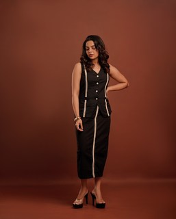 Nikhila Vimal feet photo thumbnail