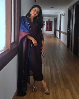 Nikhila Vimal feet photo thumbnail