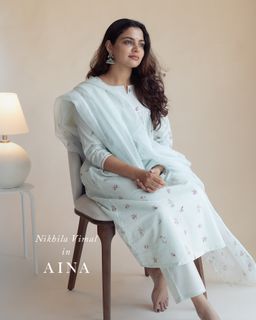 Nikhila Vimal feet photo 13