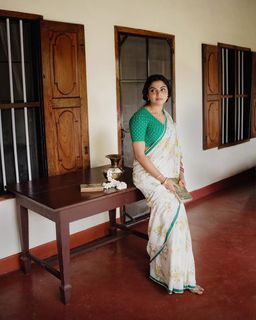 Nikhila Vimal feet photo 4