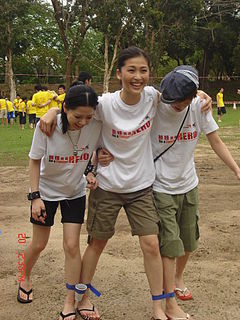 Niki Chow feet photo 13