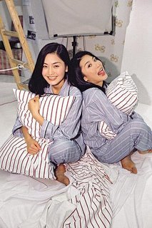 Niki Chow feet photo 12