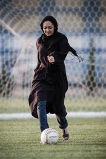 Niki Karimi feet photo 6