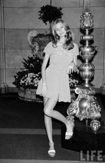 Niki Taylor feet photo 15