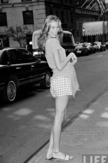 Niki Taylor feet photo 4