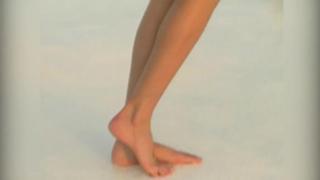 Niki Taylor feet photo 13