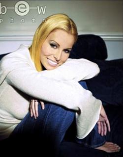 Niki Taylor feet photo 5