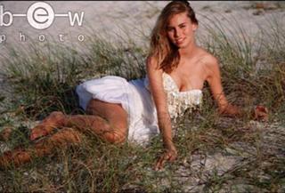 Niki Taylor feet photo 3