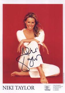 Niki Taylor feet photo 12