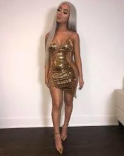 Nikita Dragun feet photo 7