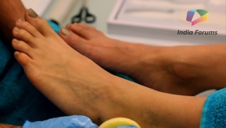 Nikita Dutta feet photo thumbnail