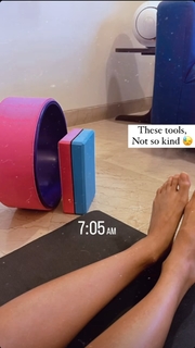 Nikita Dutta feet photo thumbnail