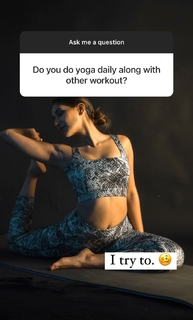 Nikita Dutta feet photo thumbnail