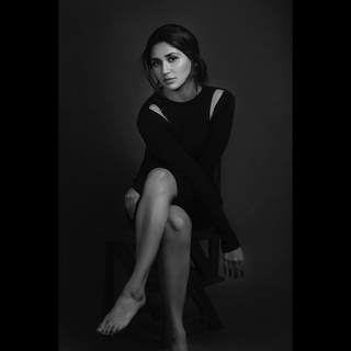 Nikita Dutta feet photo thumbnail