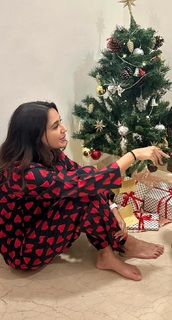 Nikita Dutta feet photo thumbnail