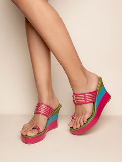 Nikita Dutta feet photo thumbnail