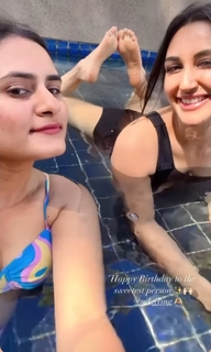 Nikita Dutta feet photo thumbnail