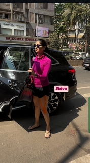 Nikita Dutta feet photo thumbnail