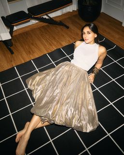 Nikita Dutta feet photo thumbnail