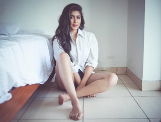 Nikita Sharma feet photo 2