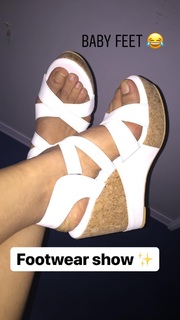 Nikita Sharma feet photo 3