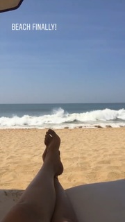 Nikita Sharma feet photo 16