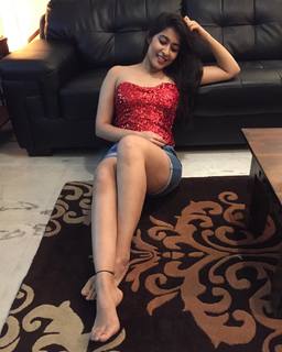 Nikita Sharma feet photo 5