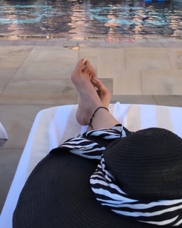 Nikita Sharma feet photo 20