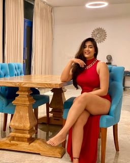 Nikita Sharma feet photo 5