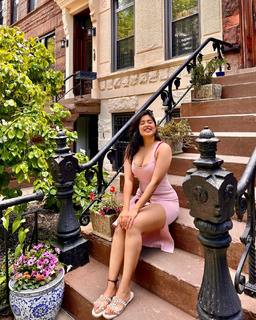 Nikita Sharma feet photo 2