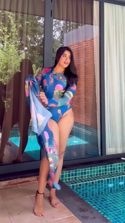 Nikita Sharma feet photo 4