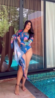 Nikita Sharma feet photo 2