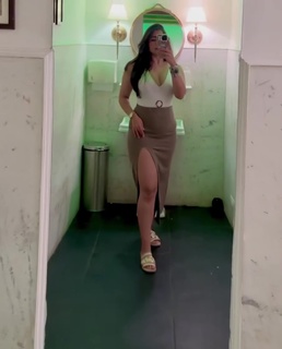 Nikita Sharma feet photo 6