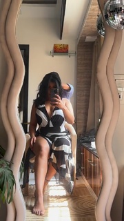 Nikita Sharma feet photo 14