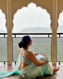 Nikita Sharma feet photo 1