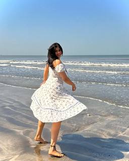 Nikita Sharma feet photo 19