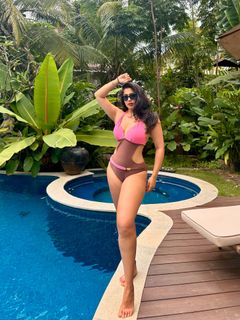 Nikita Sharma feet photo 5