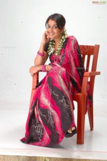 Nikita Thukral feet photo 5