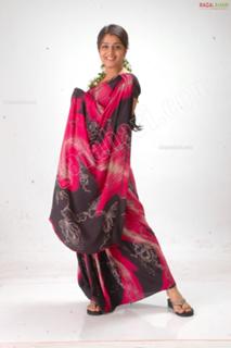 Nikita Thukral feet photo 3