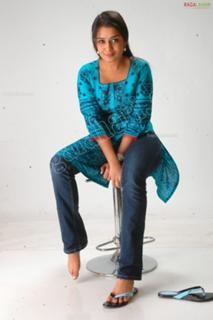 Nikita Thukral feet photo 4