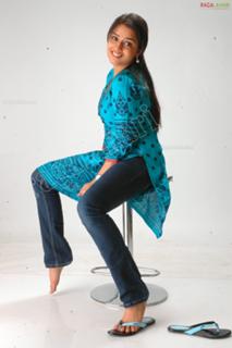 Nikita Thukral feet photo 14