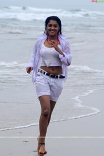 Nikita Thukral feet photo 11
