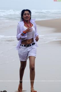 Nikita Thukral feet photo 9