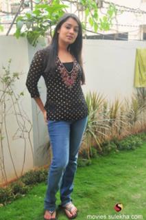 Nikita Thukral feet photo 19