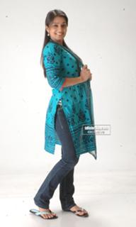 Nikita Thukral feet photo 13