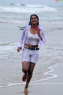 Nikita Thukral feet photo 19